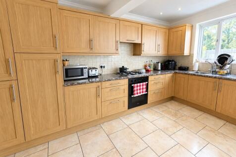 Avondale Crescent, Enfield photo 5
