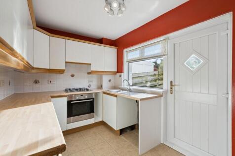 3 bed, 1 bath Semi-Detached in Cardiff - Photo 4