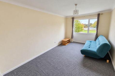 102, Burns Road , Royston,  photo 4