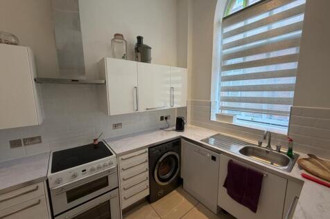 Harston Drive, Enfield photo 5