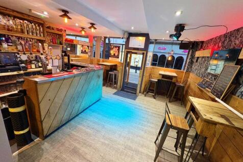 Commercial Property to rent Image 4