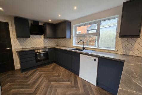Kitchen (2)