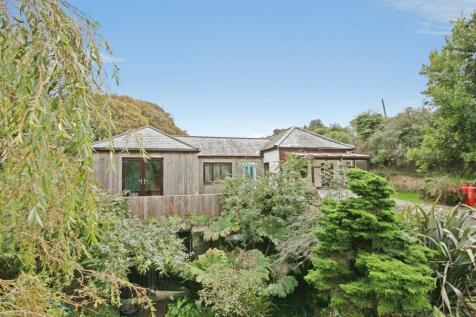 Mount Hawke, Truro, Cornwall, TR4. 5 bedroom bungalow for sale