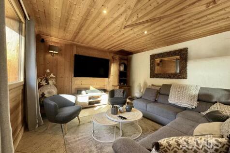 Lounge house Bozel center Savoie