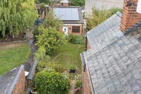 93 Clifton Road