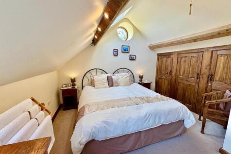 PHOTO-2025-04-13-19-54-20 (24).jpg