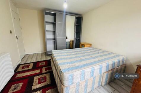 Master Bedroom Pic 3