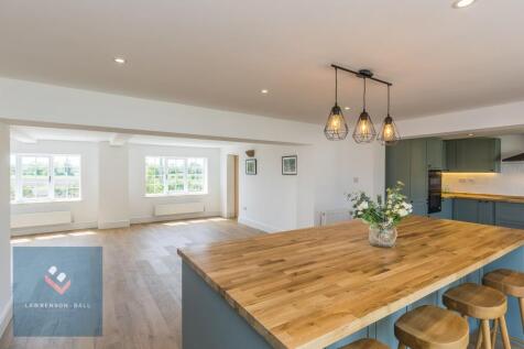 Open Plan Living/Dining Room