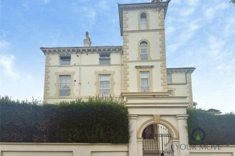 2-bed flat on Waverley Road, Southsea, Hampshire, PO5, £1,100/mo