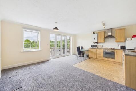 Living Room / Kitchen