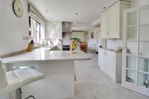 Kitchen / Breakfast  / Family Room