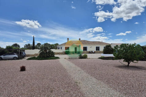 4 Bedroom Detached For Sale-CARA06-2