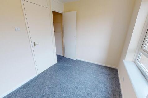 A two bedroom flat to rent in Wallington photo 5