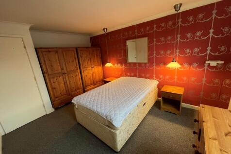FFF bedroom