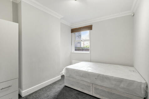 Bedroom 2 - 17 Re...