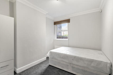 Bedroom 2 - 17 Re...