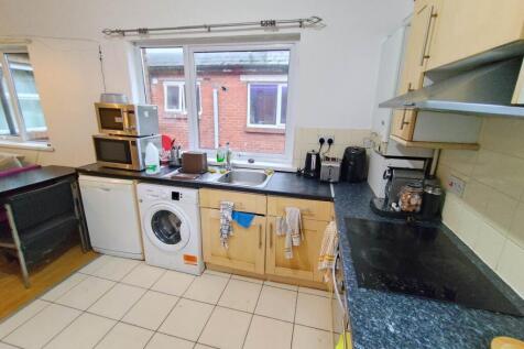 Miskin Street, First Floor Flat, Cathays, Cardiff photo 4