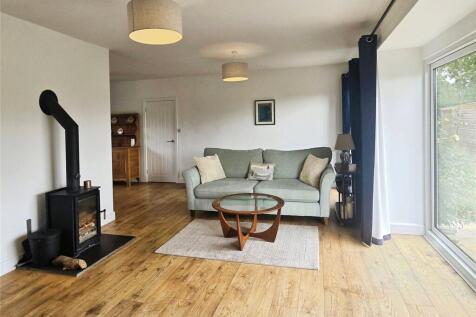 Living/Sitting Room