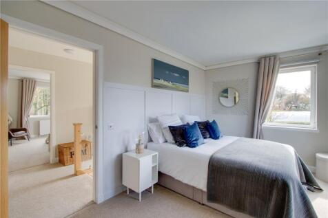 The Feathers Bedroom