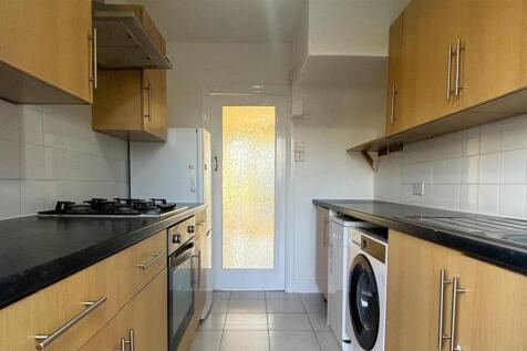 Rayners Lane, Harrow, HA2 photo 3