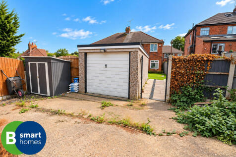 Castle Hill Avenue, Mexborough photo 3