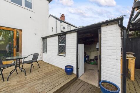 Garage/Store