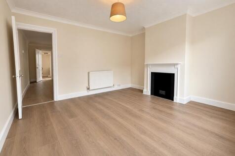Wellesley Road, Brentwood, Essex, CM14 photo 3