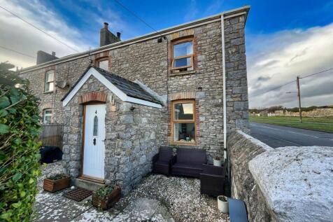 Bridgend, CF32 - property photo