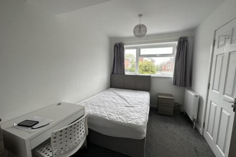 Byron Road, Exeter photo 5
