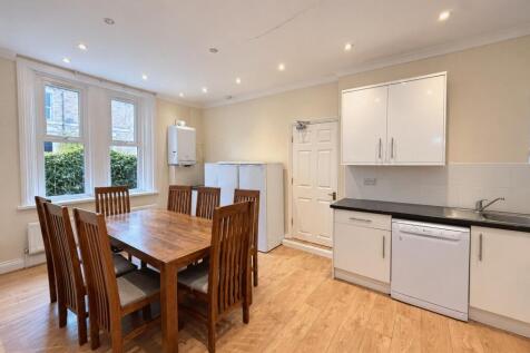 Devonshire Place, Jesmond, Newcastle Upon Tyne photo 4