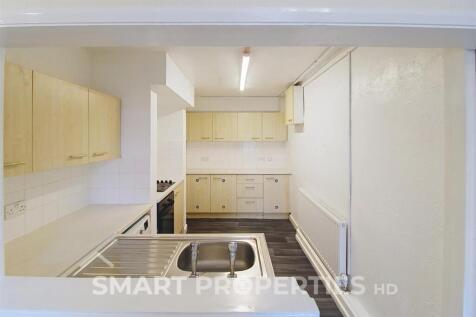Longwood Road, Huddersfield photo 4
