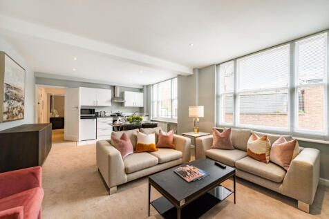 Mayfair Apartment for rent