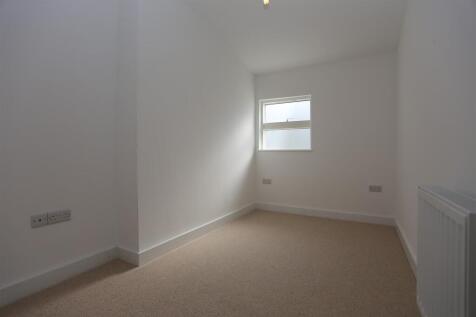 2 Palace Mews bed2.JPG