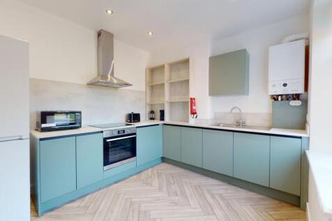 2-bed house on York Road, Loughborough, £1,837/mo