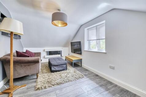 75 Wharf Rd Higham-34.jpg