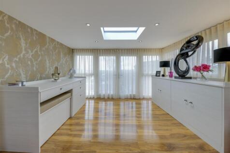 Dining Area / Play Room