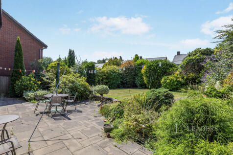 Gloster Drive, Kenilworth, Warwickshire, CV8 photo 4
