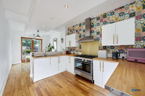 Kitchen/Living/Dining Area