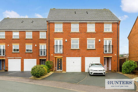 102843_28-Millbank-Yeadon-Leeds (3) - Copy_low.jpg