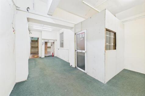 15 Eastover, Bridgwater, Somerset TA6 5AG | Freeho