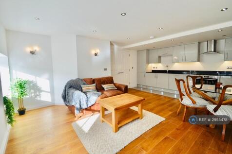 Living Area / Kitchen