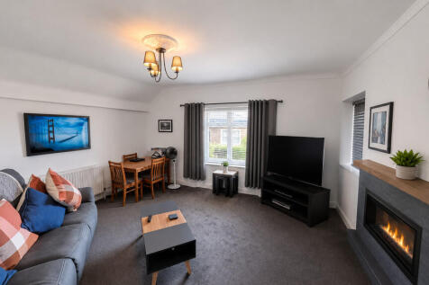 Lounge 2