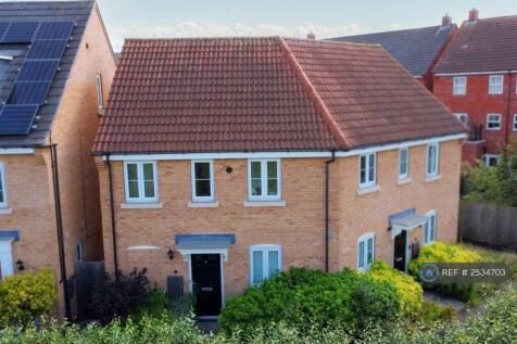 Independent Maisonette Comprises Whole Upper Floor