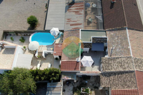 4 Bedroom Terraced For Sale-PAR17-1