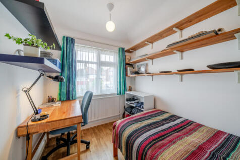 1356468-12-68cbe9...