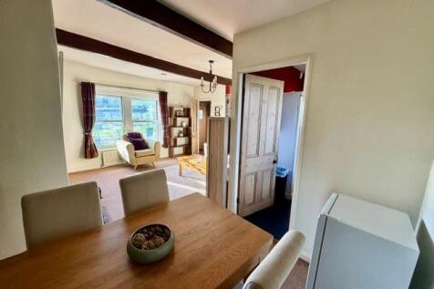 Alderscholes Lane, Thornton, Bradford photo 4