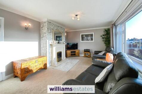 spacious lounge