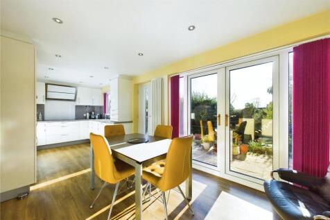 Kitchen/ Breakfast