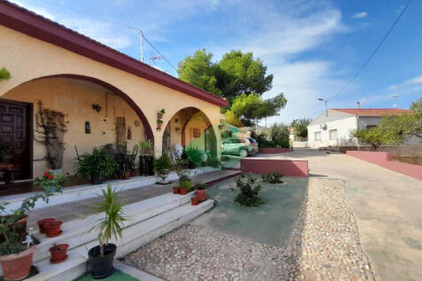 3 Bedroom Country House For Sale-PERIN05-1