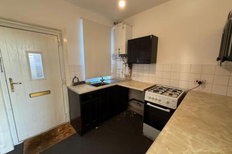 College Terrace, Darfield photo 3